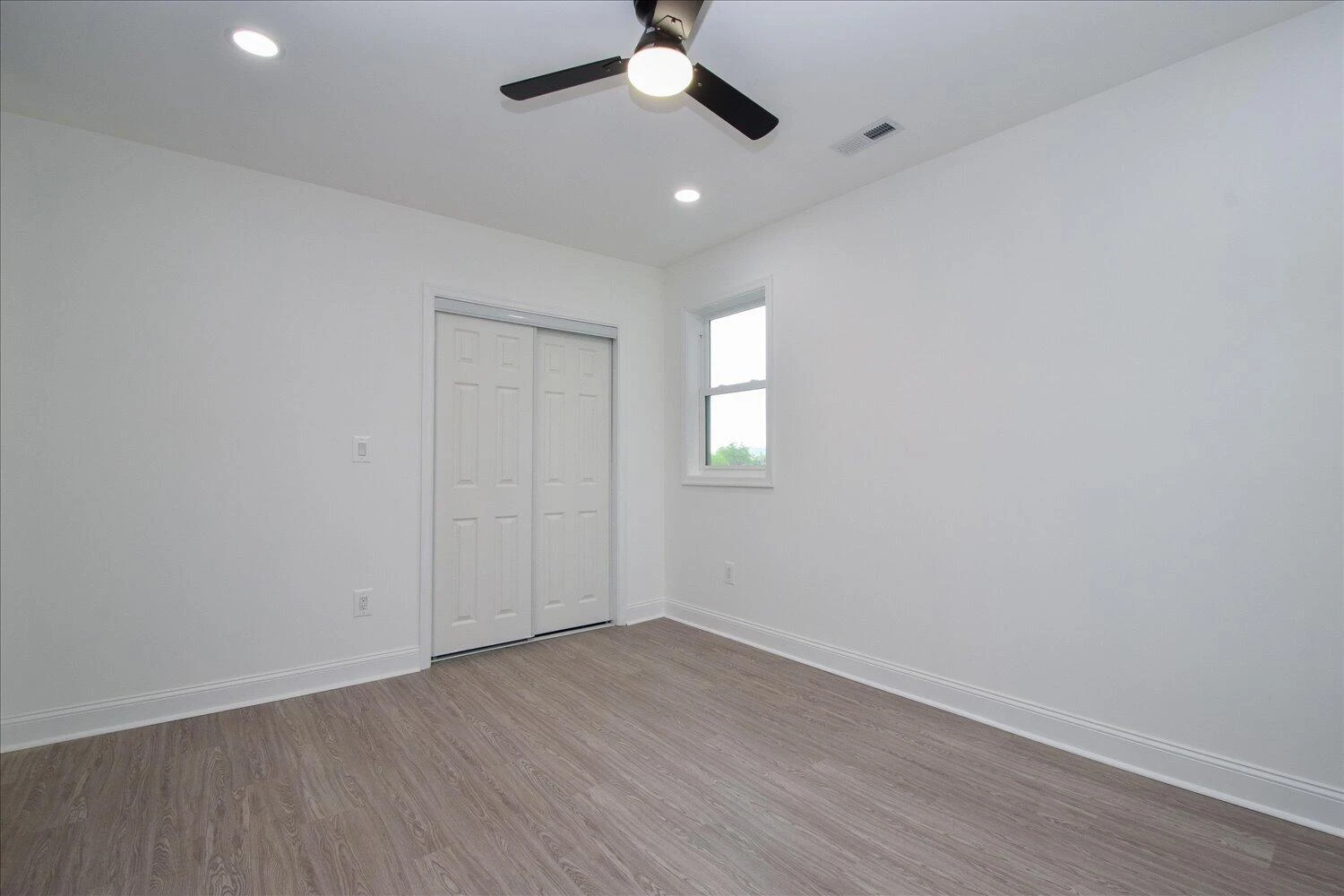 1530 Lafayette BLVD NW - Photo 16