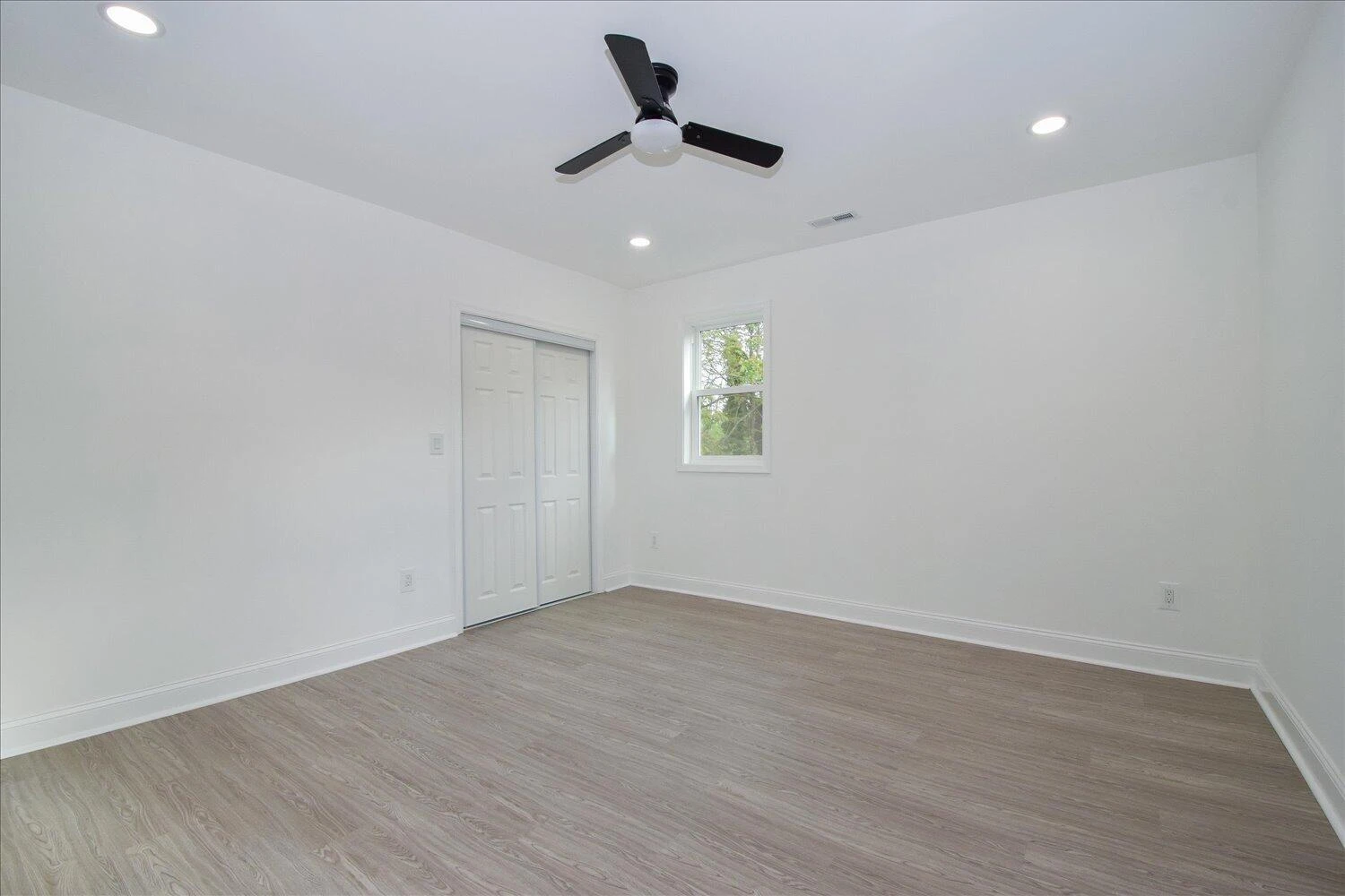 1530 Lafayette BLVD NW - Photo 23