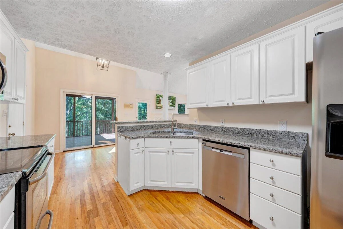 55 Walnut Trace DR - Photo 5