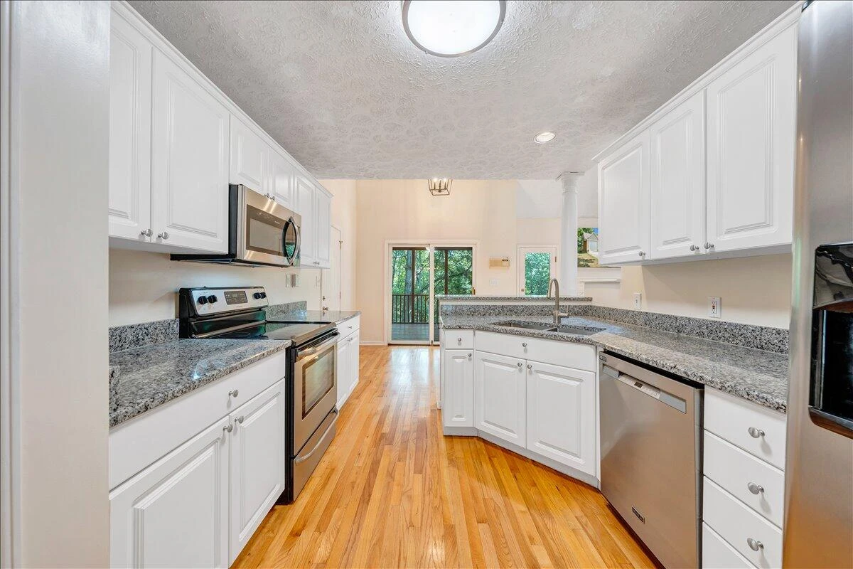55 Walnut Trace DR - Photo 4