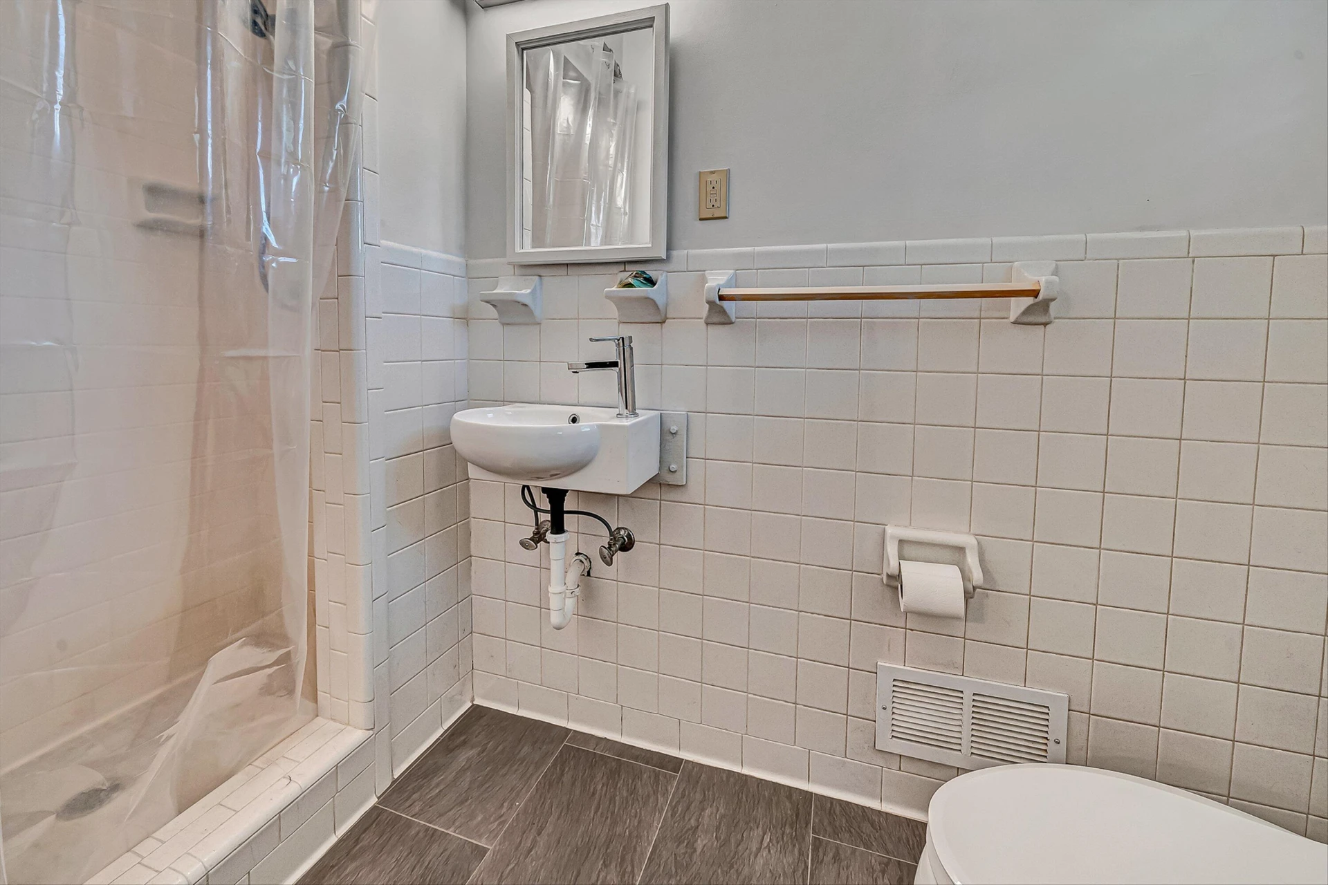 4824 Brookwood DR - Photo 17
