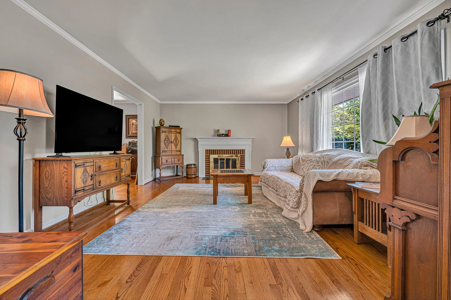 4824 Brookwood DR - Photo 5