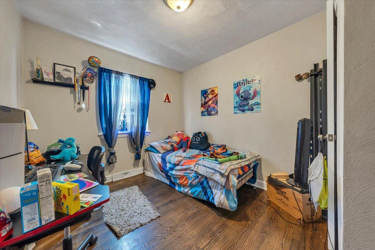 212 Nancy DR NW - Photo 11