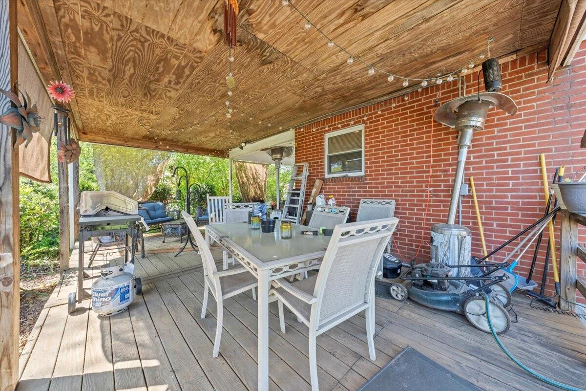 212 Nancy DR NW - Photo 21