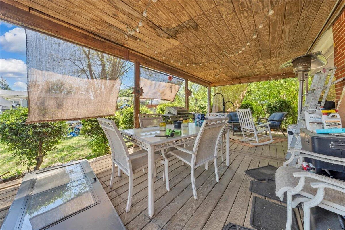 212 Nancy DR NW - Photo 22