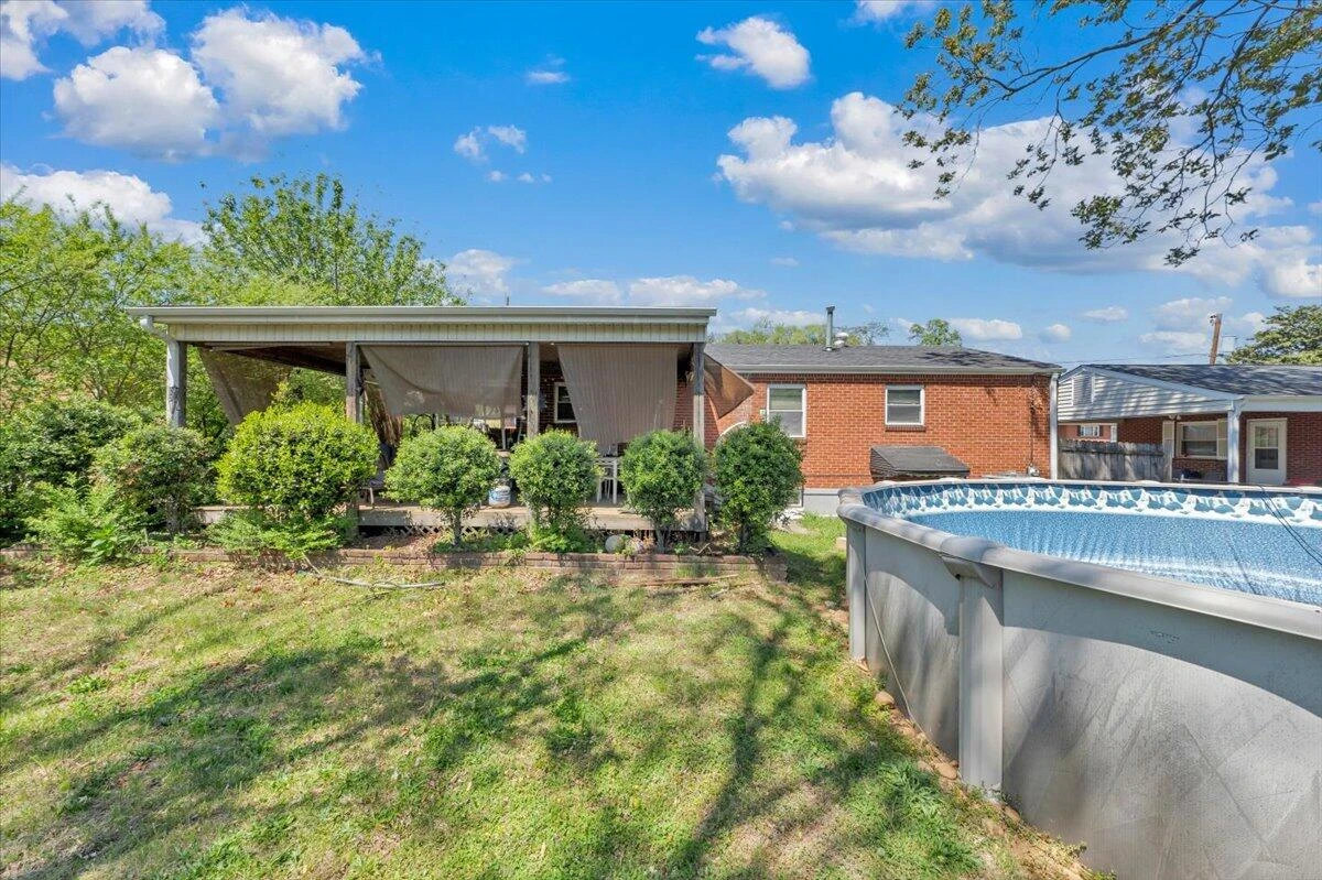 212 Nancy DR NW - Photo 24