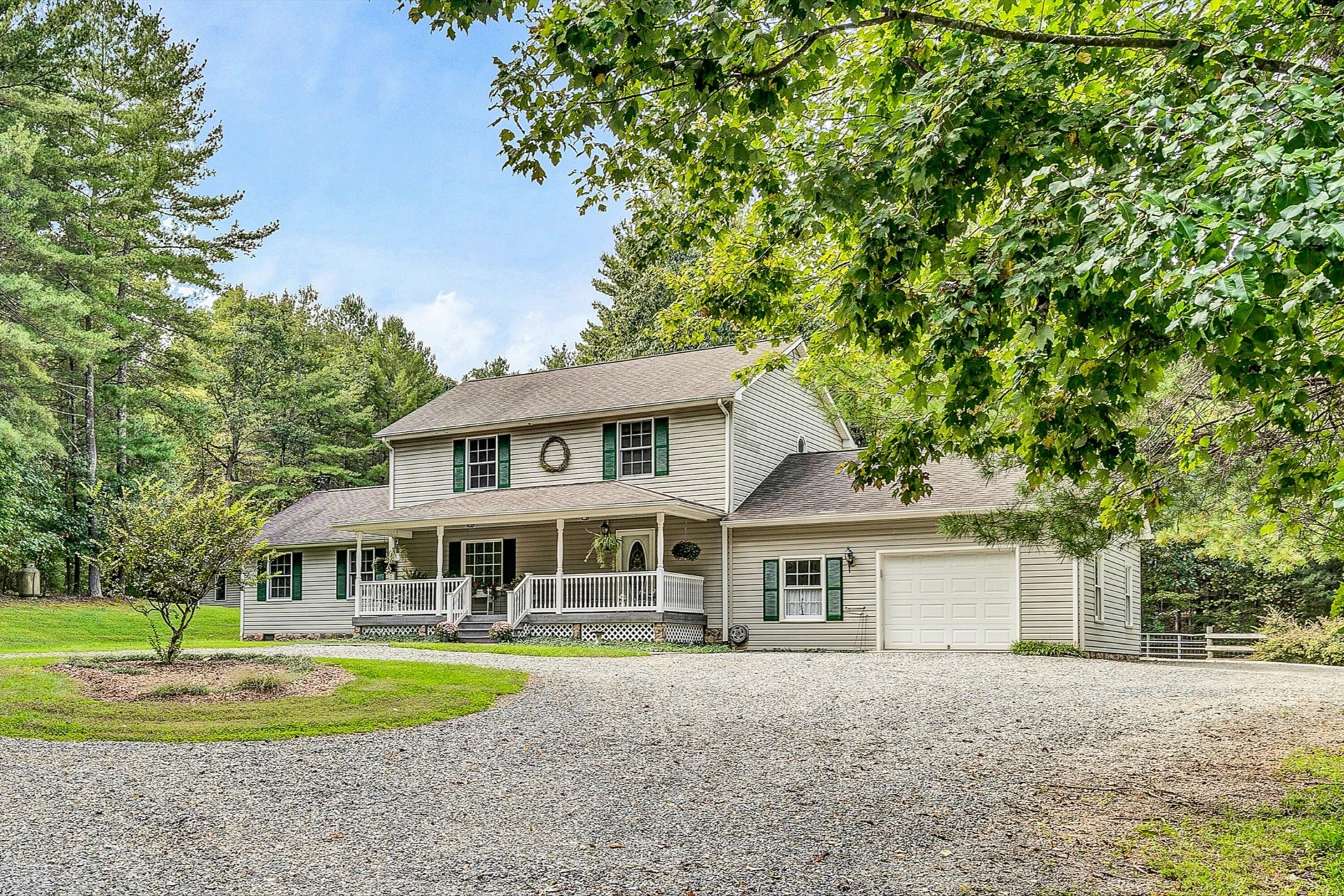 230 Wedgewood DR