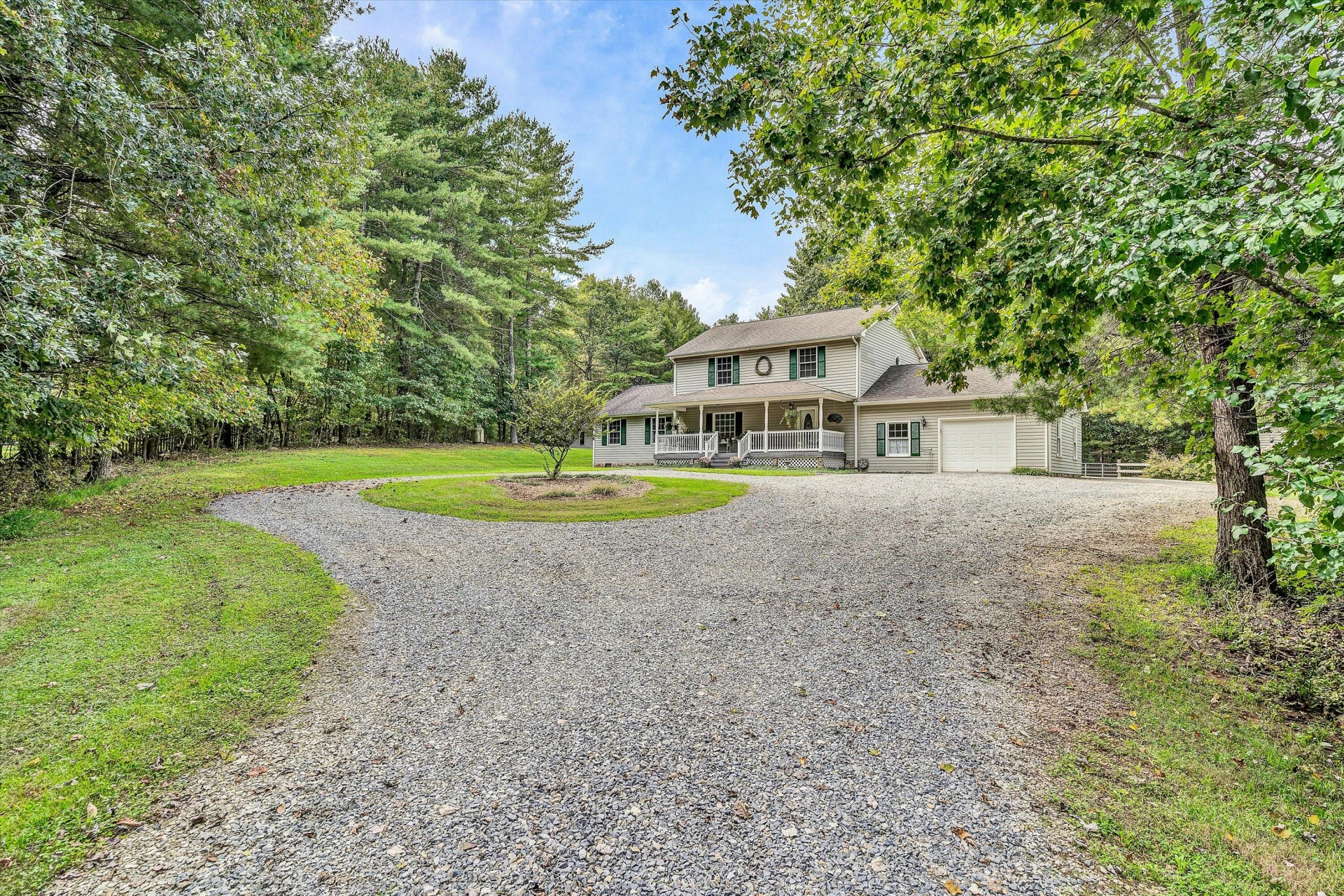 230 Wedgewood DR - Photo 3
