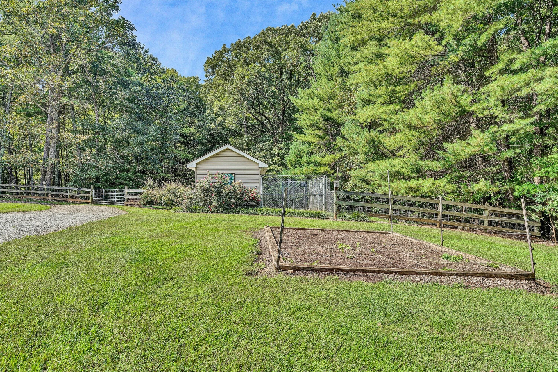230 Wedgewood DR - Photo 43