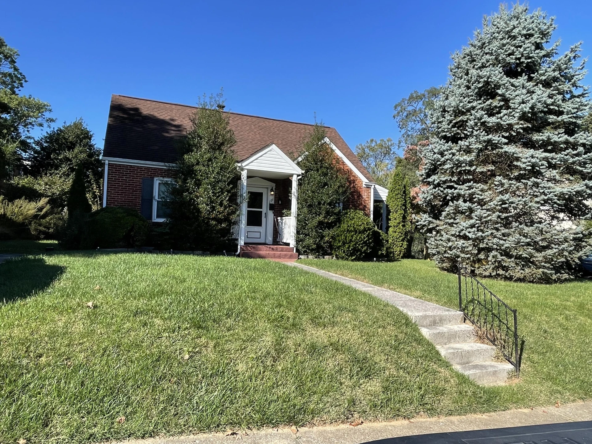1711 Malvern RD SW - Photo 2