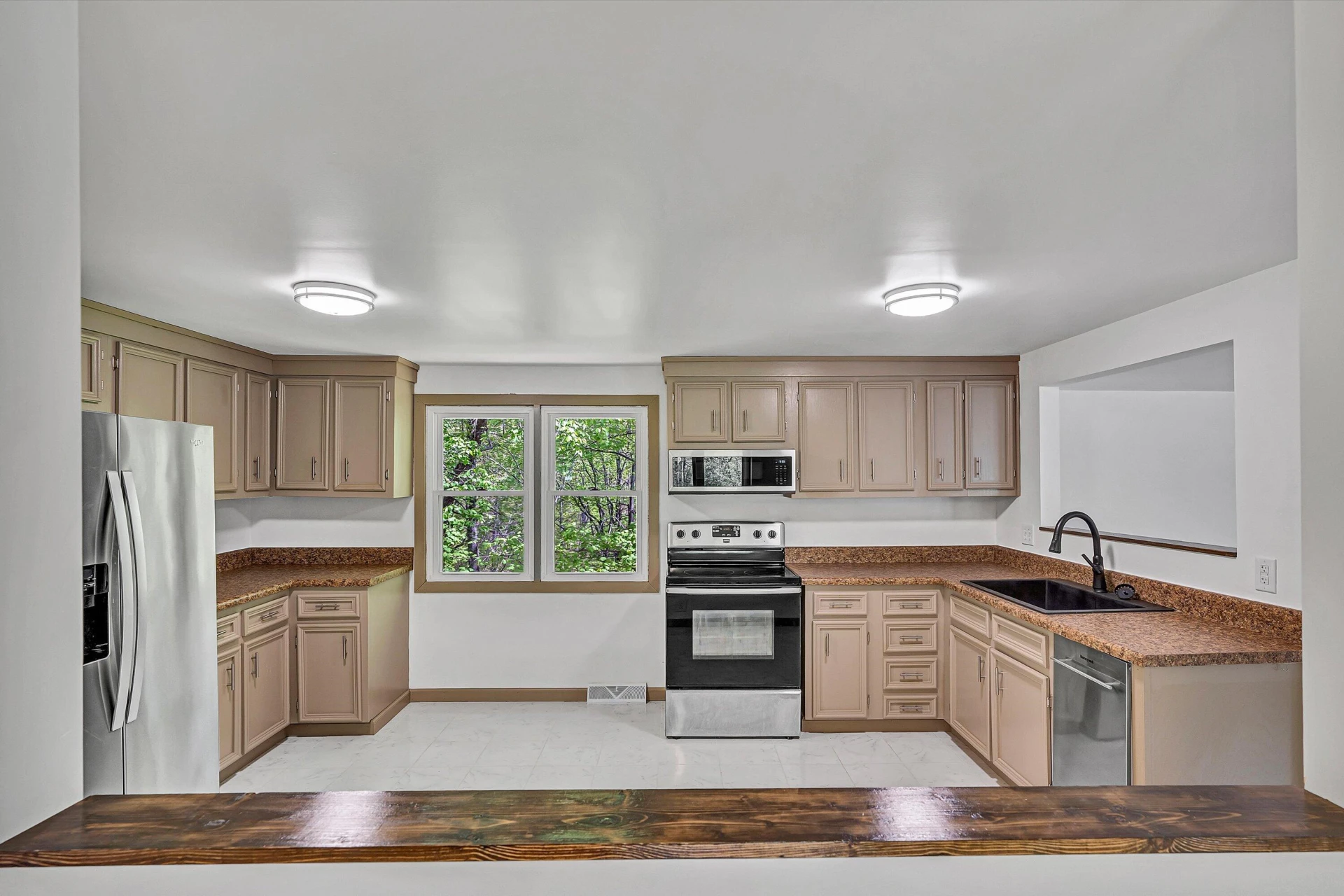 402 Harmony RD - Photo 11