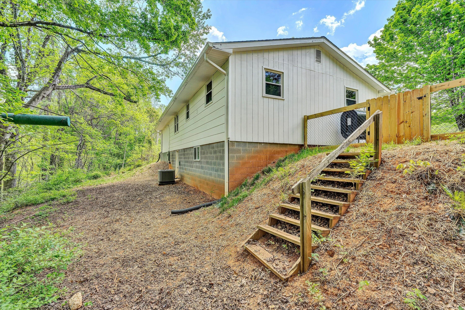 402 Harmony RD - Photo 30