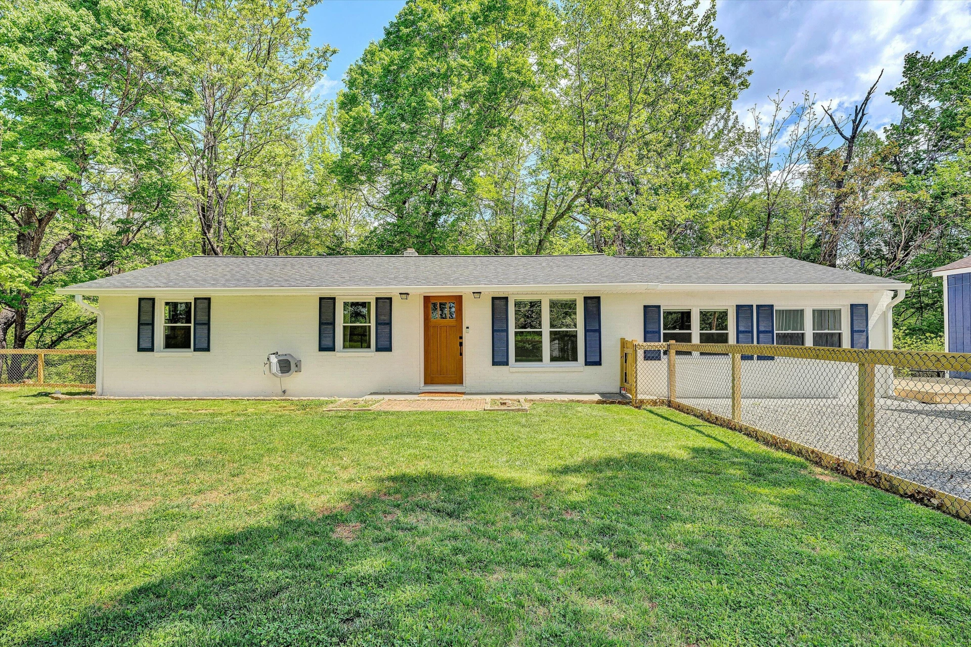 402 Harmony RD - Photo 34