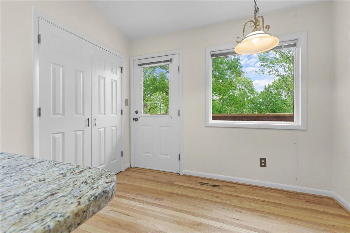 5751 Cox Hopkins RD - Photo 15