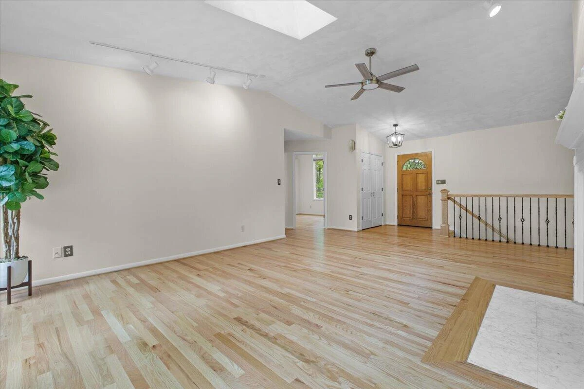 5751 Cox Hopkins RD - Photo 34