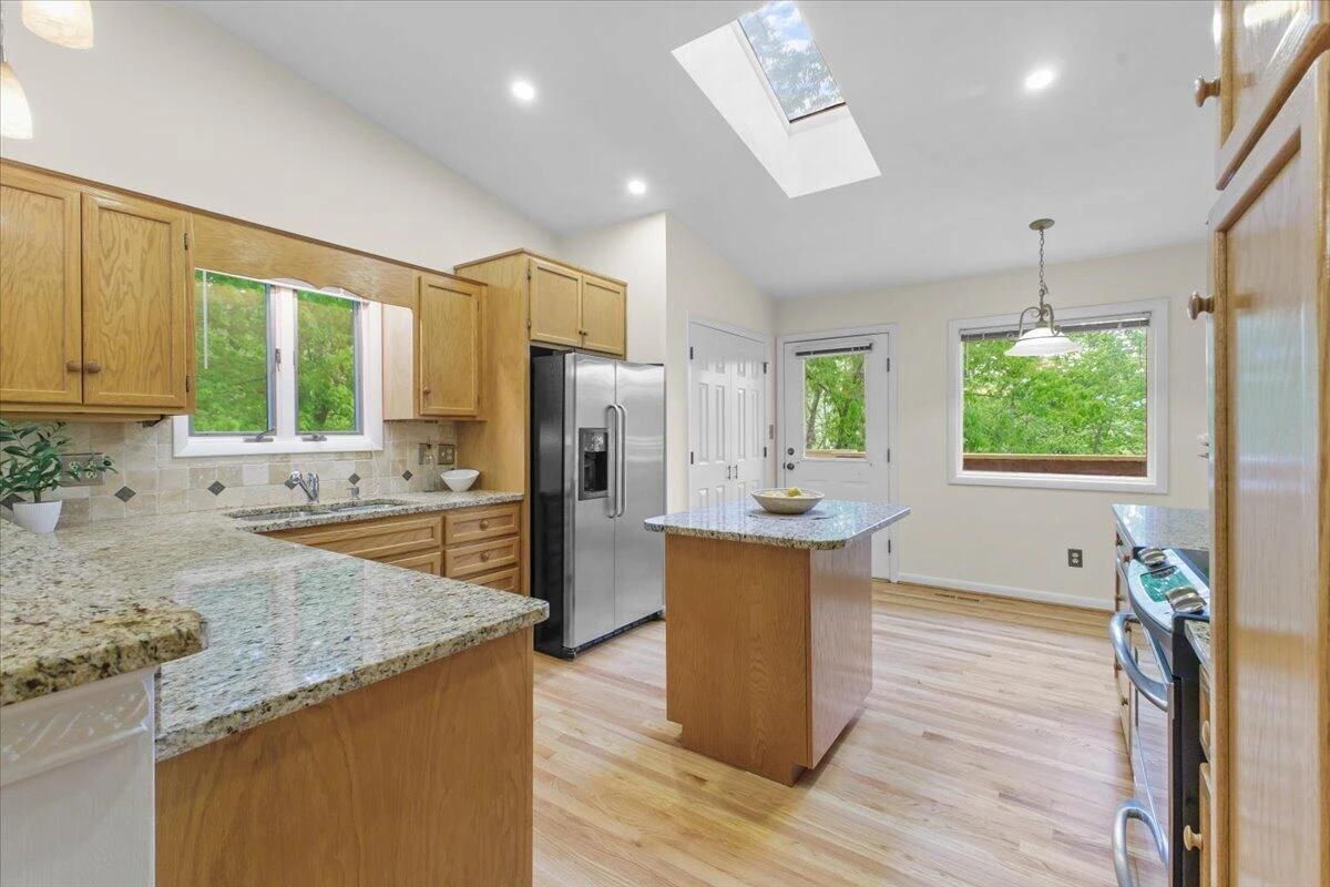 5751 Cox Hopkins RD - Photo 5