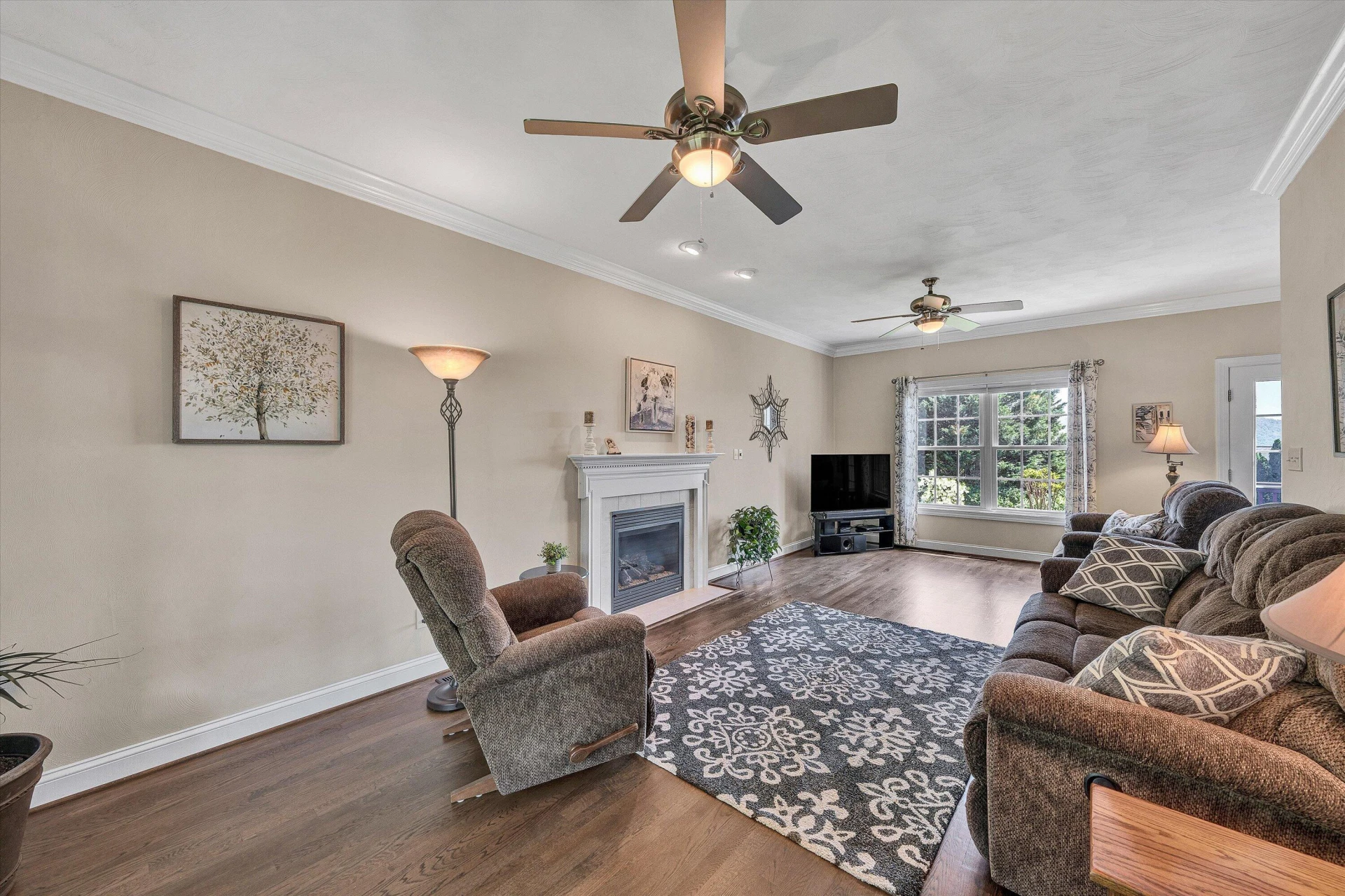6210 Crumpacker DR - Photo 13