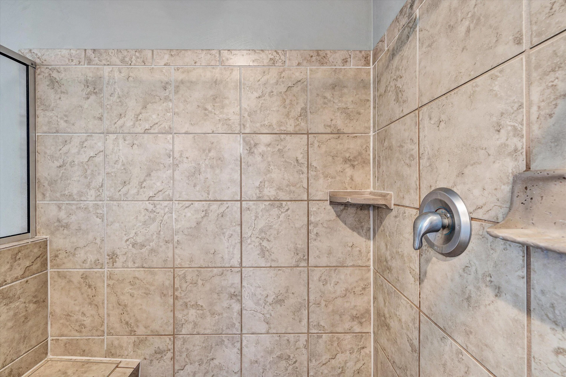 6210 Crumpacker DR - Photo 34
