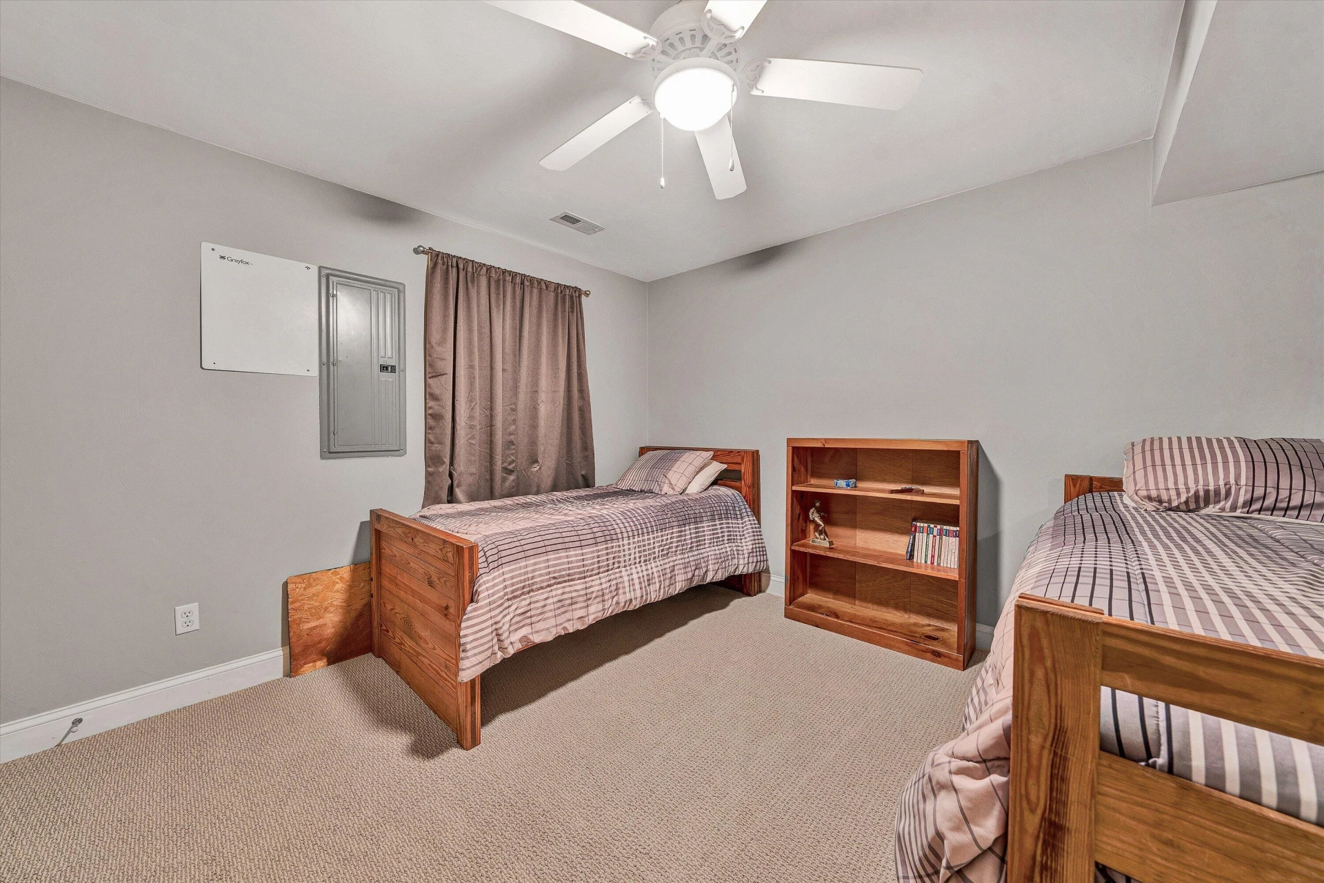 6210 Crumpacker DR - Photo 40