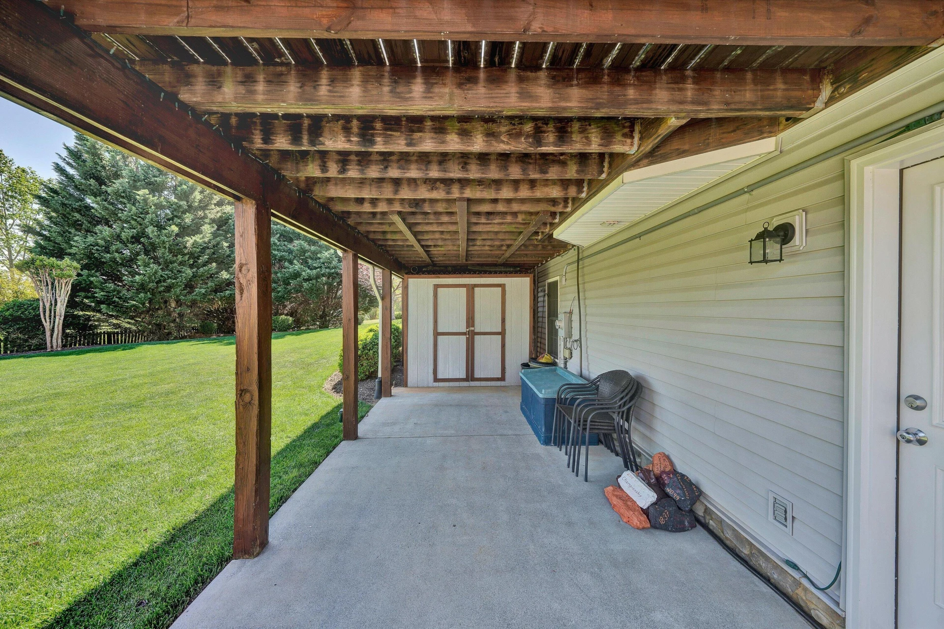 6210 Crumpacker DR - Photo 45