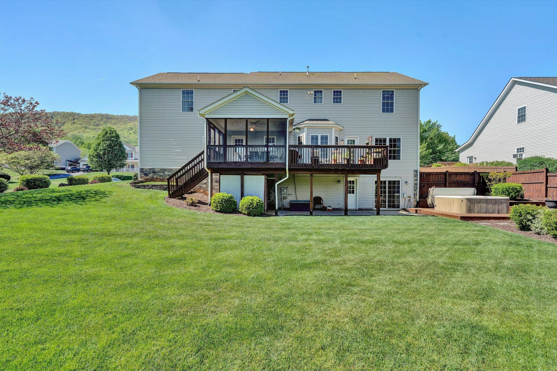 6210 Crumpacker DR - Photo 52