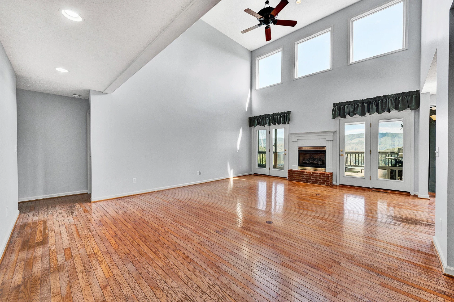 312 Horseshoe Farm RD - Photo 11