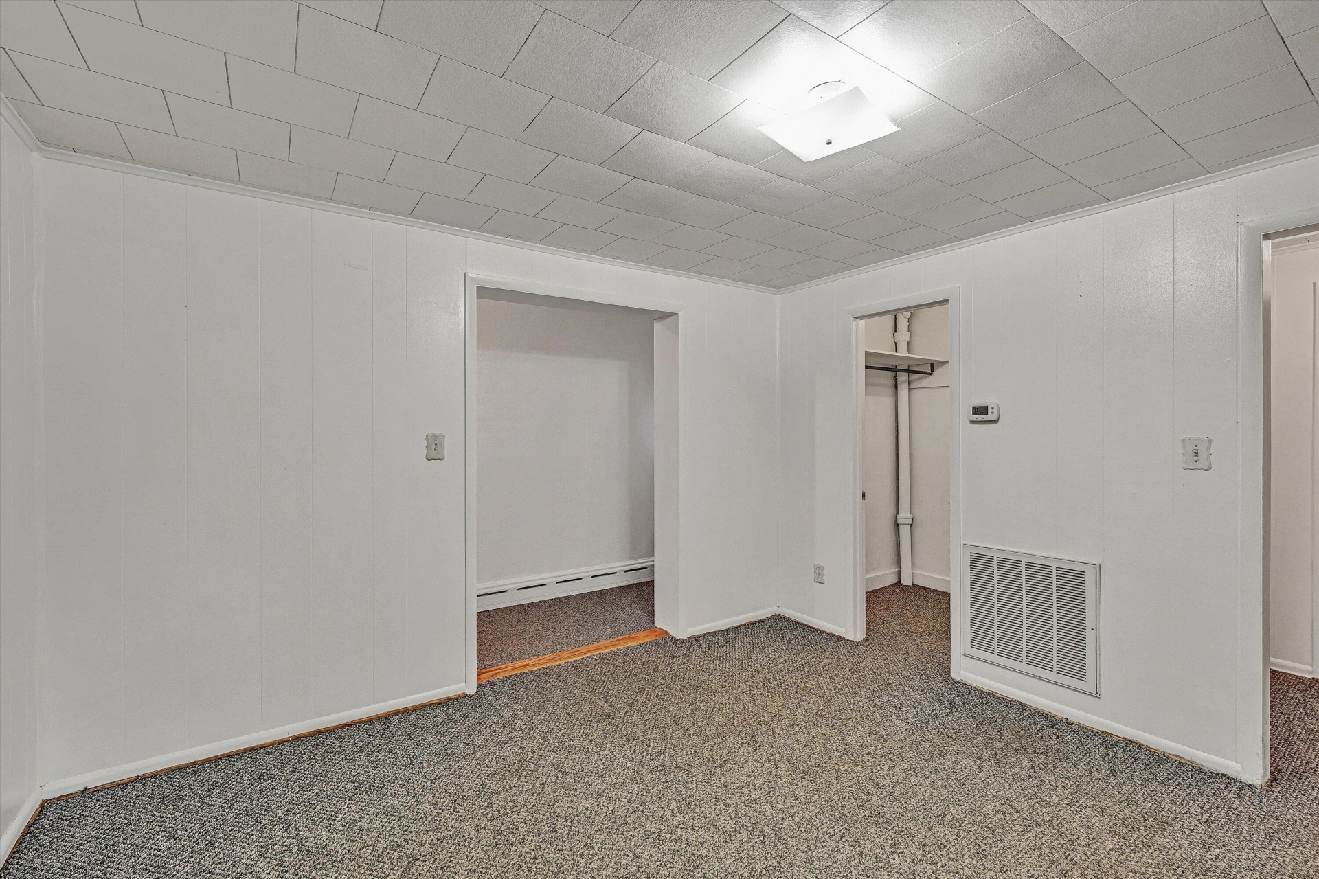 2356 W Riverside DR - Photo 12