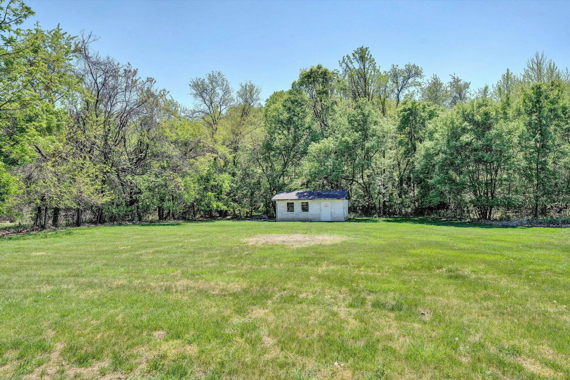 2356 W Riverside DR - Photo 16