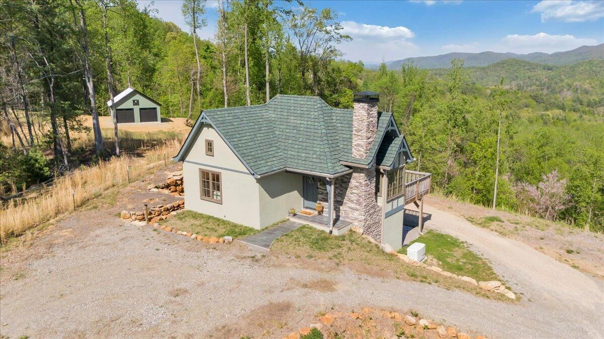 175 Hayden Mountain RD