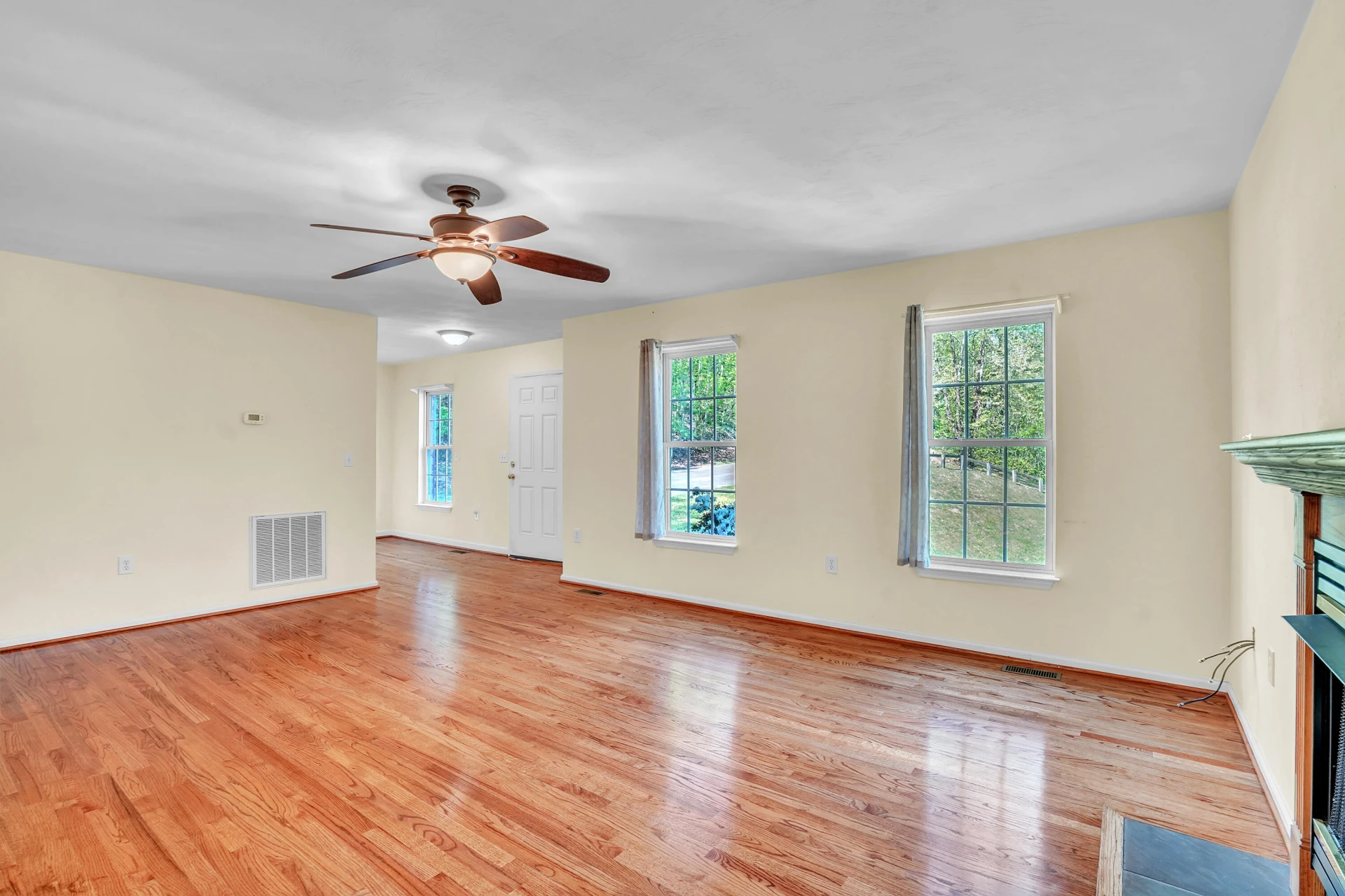 7607 Peebles LN SW - Photo 8