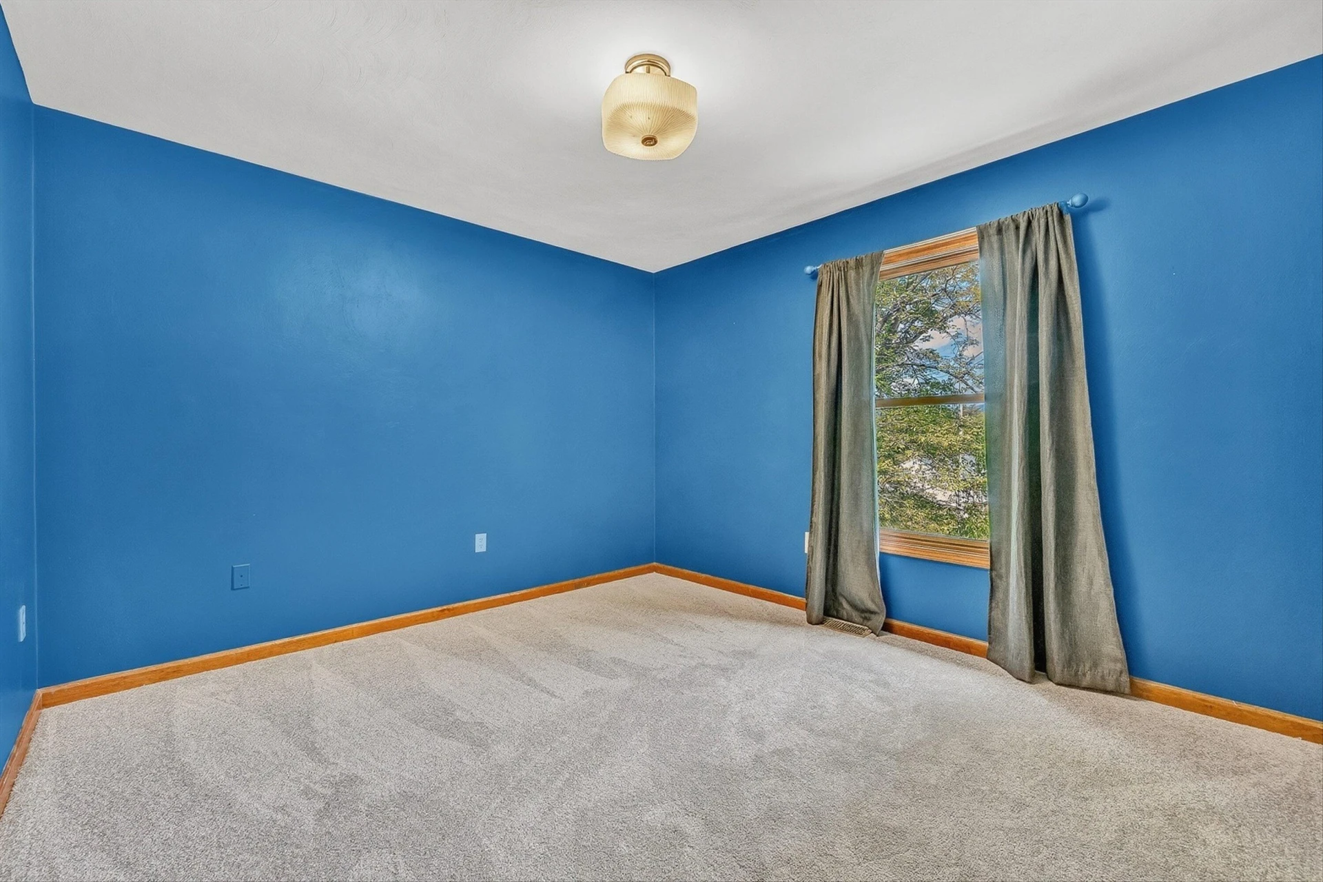 300 Brittany LN - Photo 19