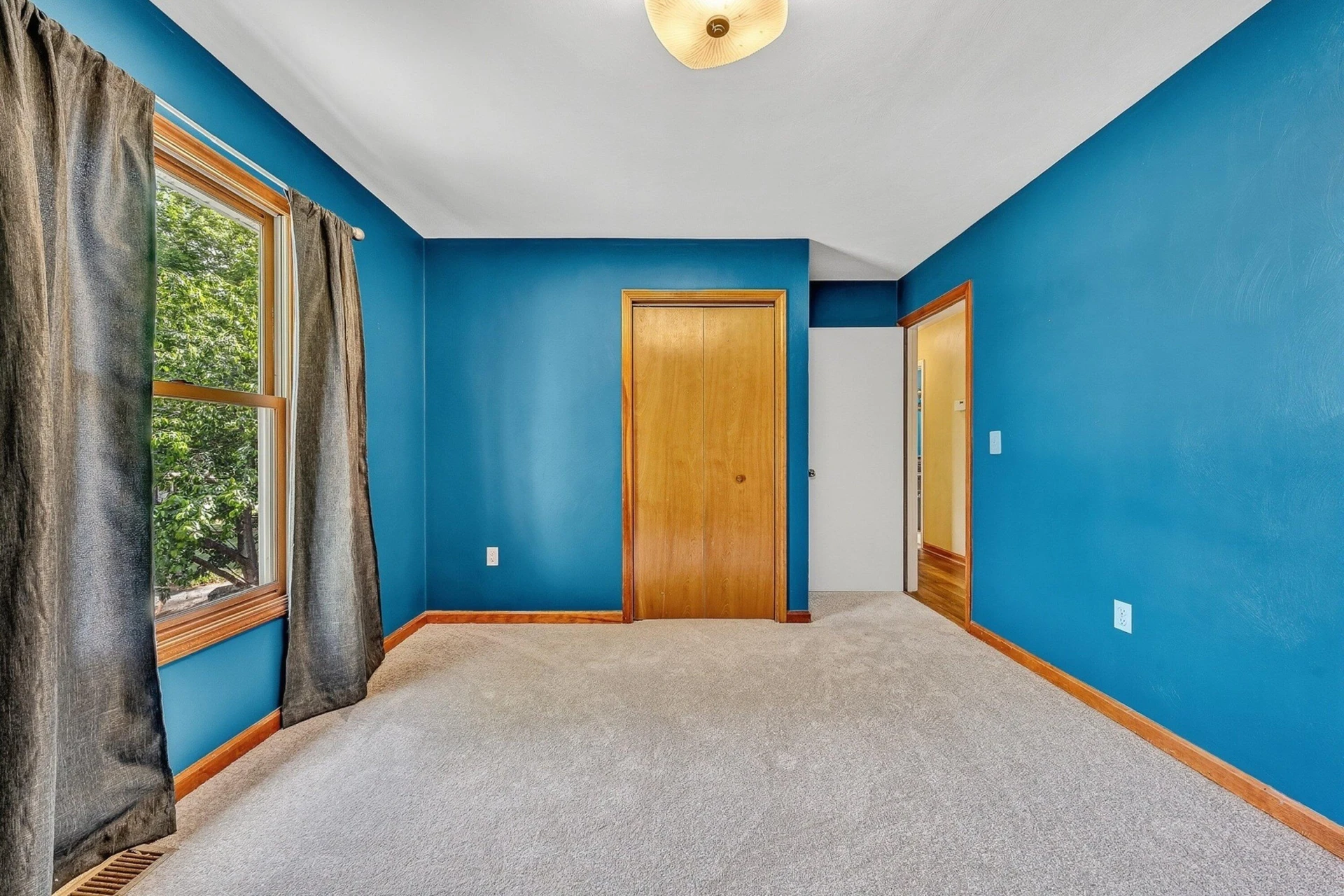 300 Brittany LN - Photo 20