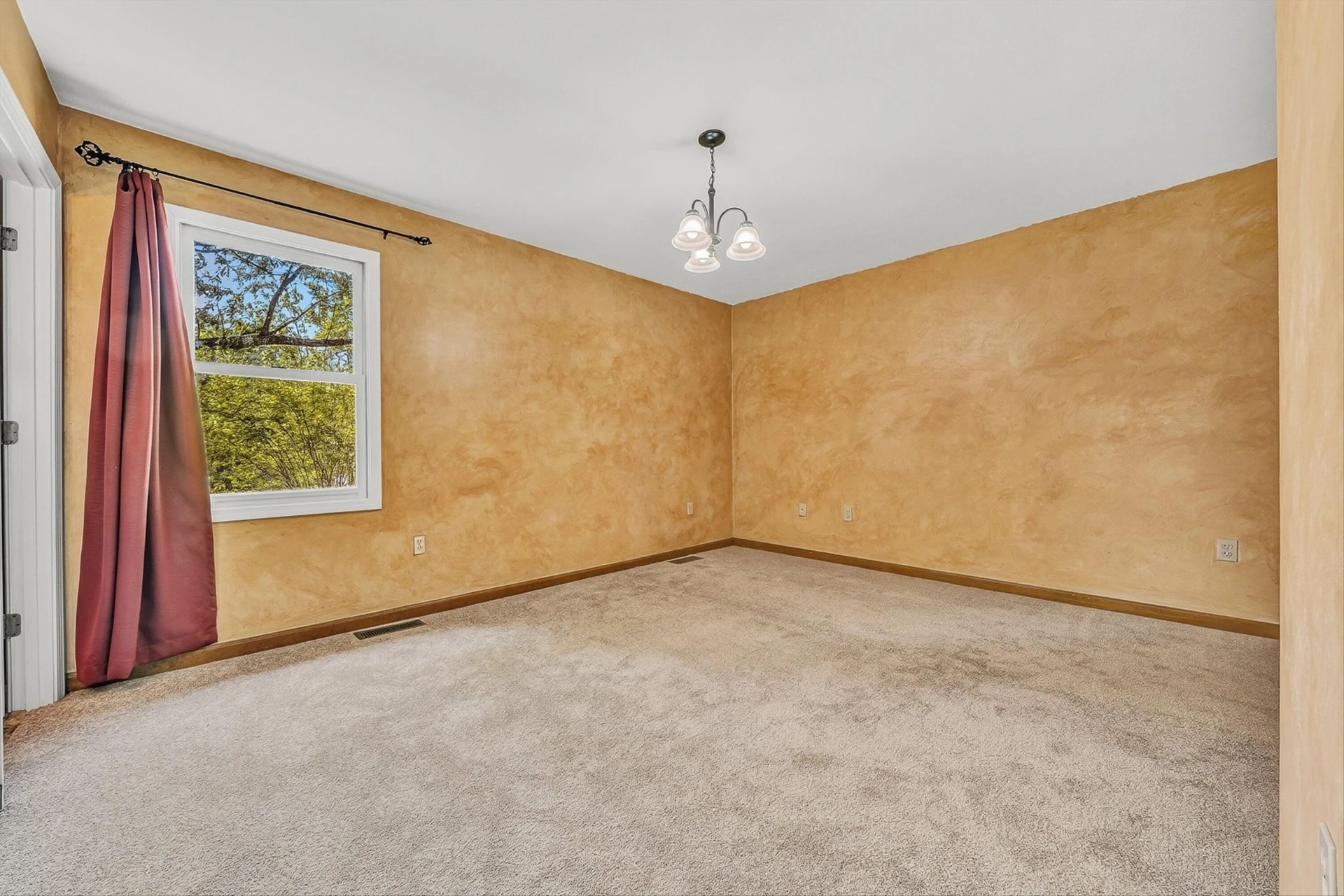 300 Brittany LN - Photo 22