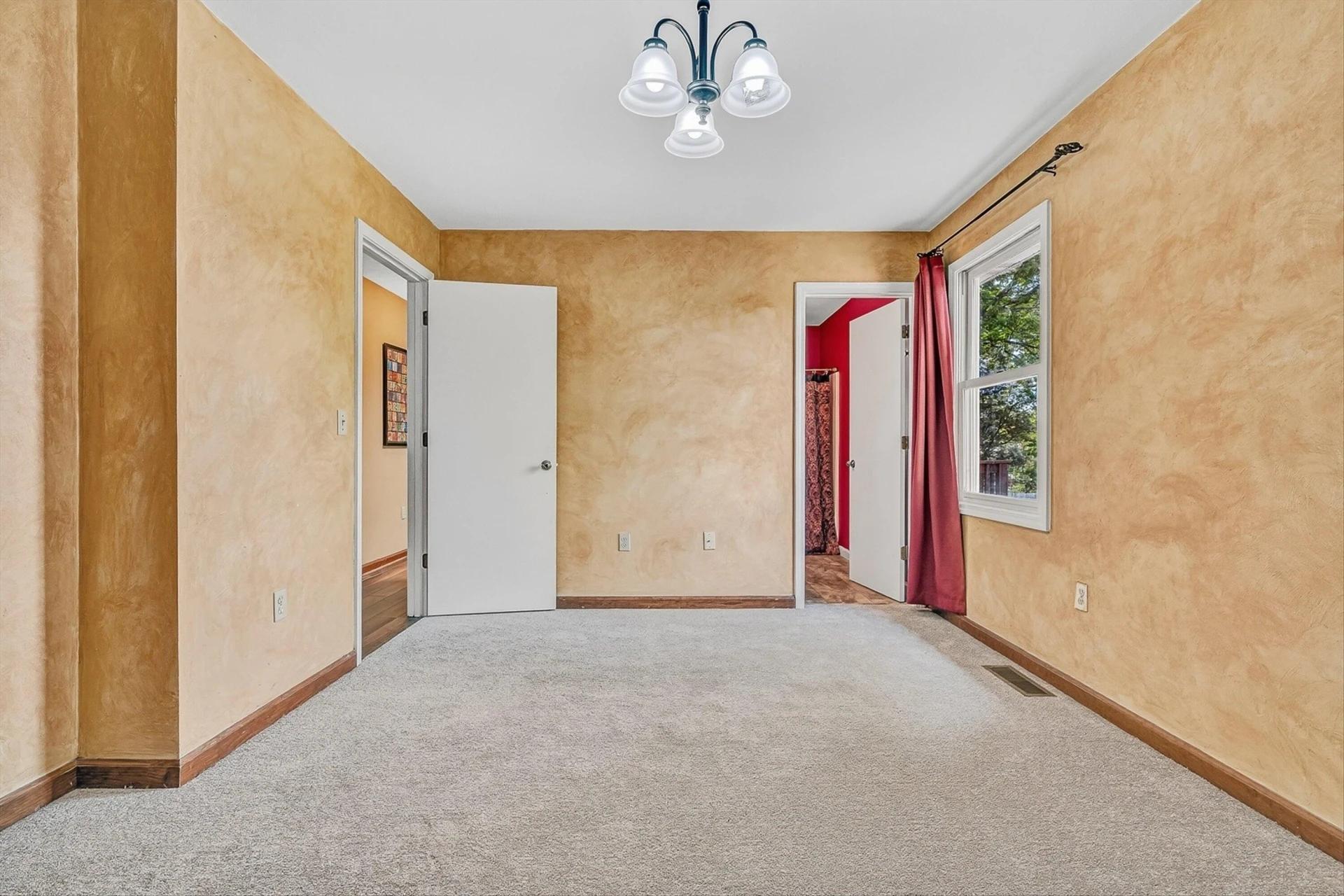 300 Brittany LN - Photo 24