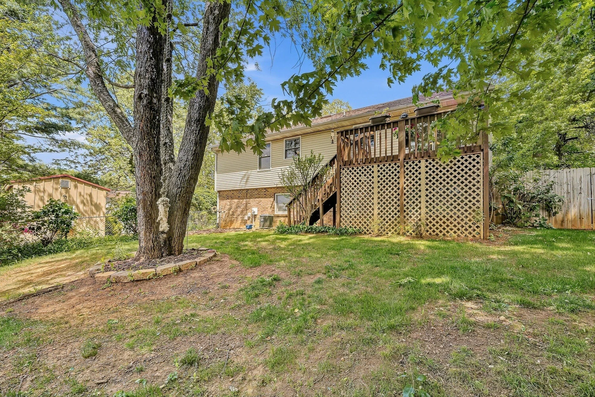300 Brittany LN - Photo 37