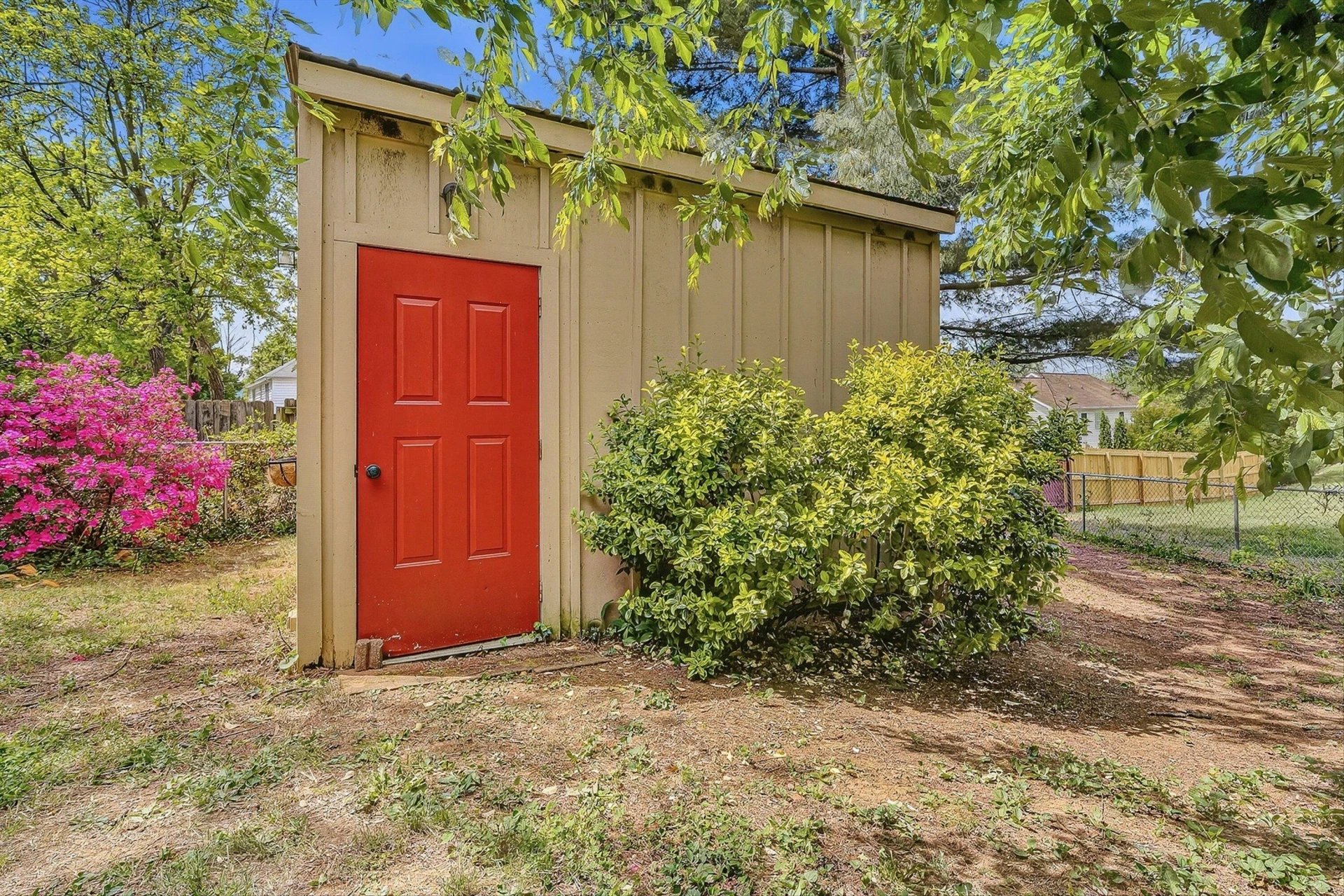 300 Brittany LN - Photo 40