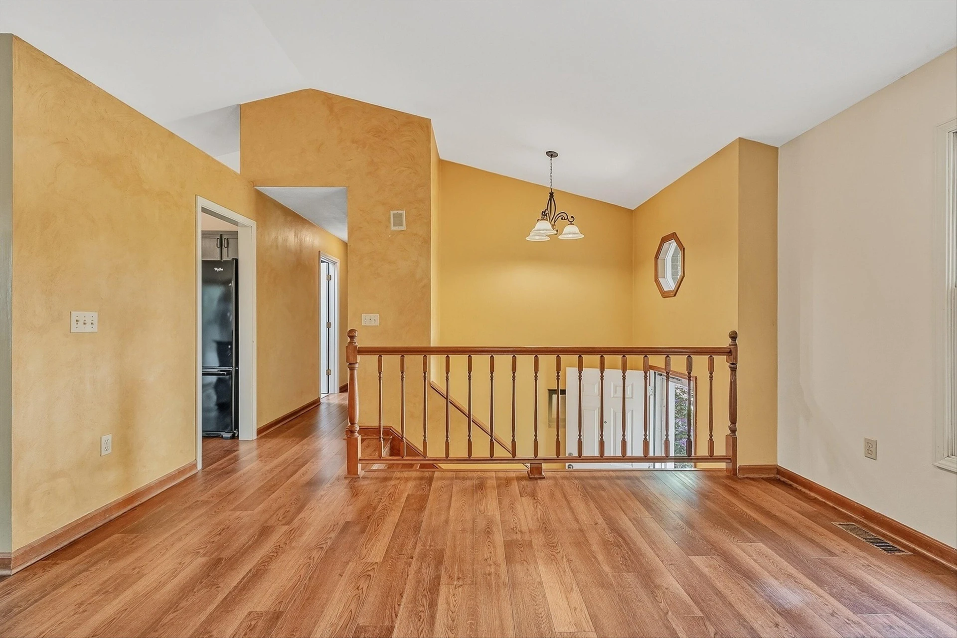 300 Brittany LN - Photo 5