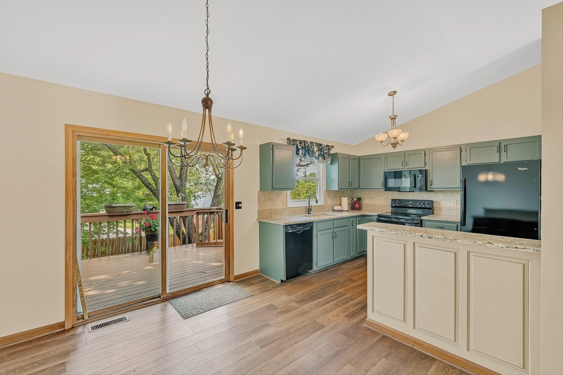 300 Brittany LN - Photo 9