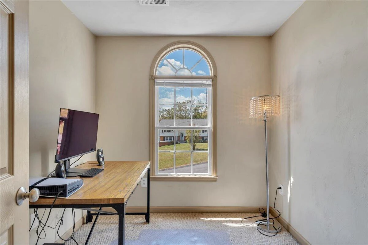 1365 Lakeridge CIR - Photo 18