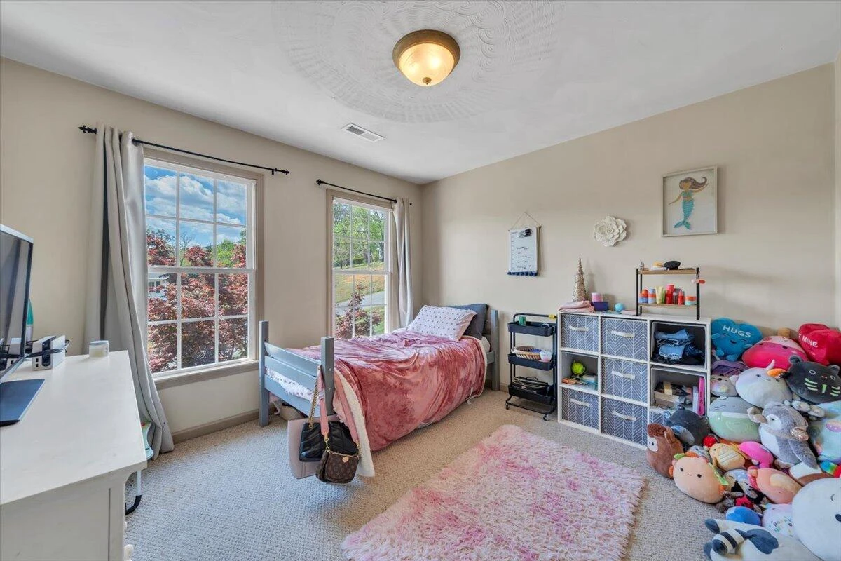 1365 Lakeridge CIR - Photo 29