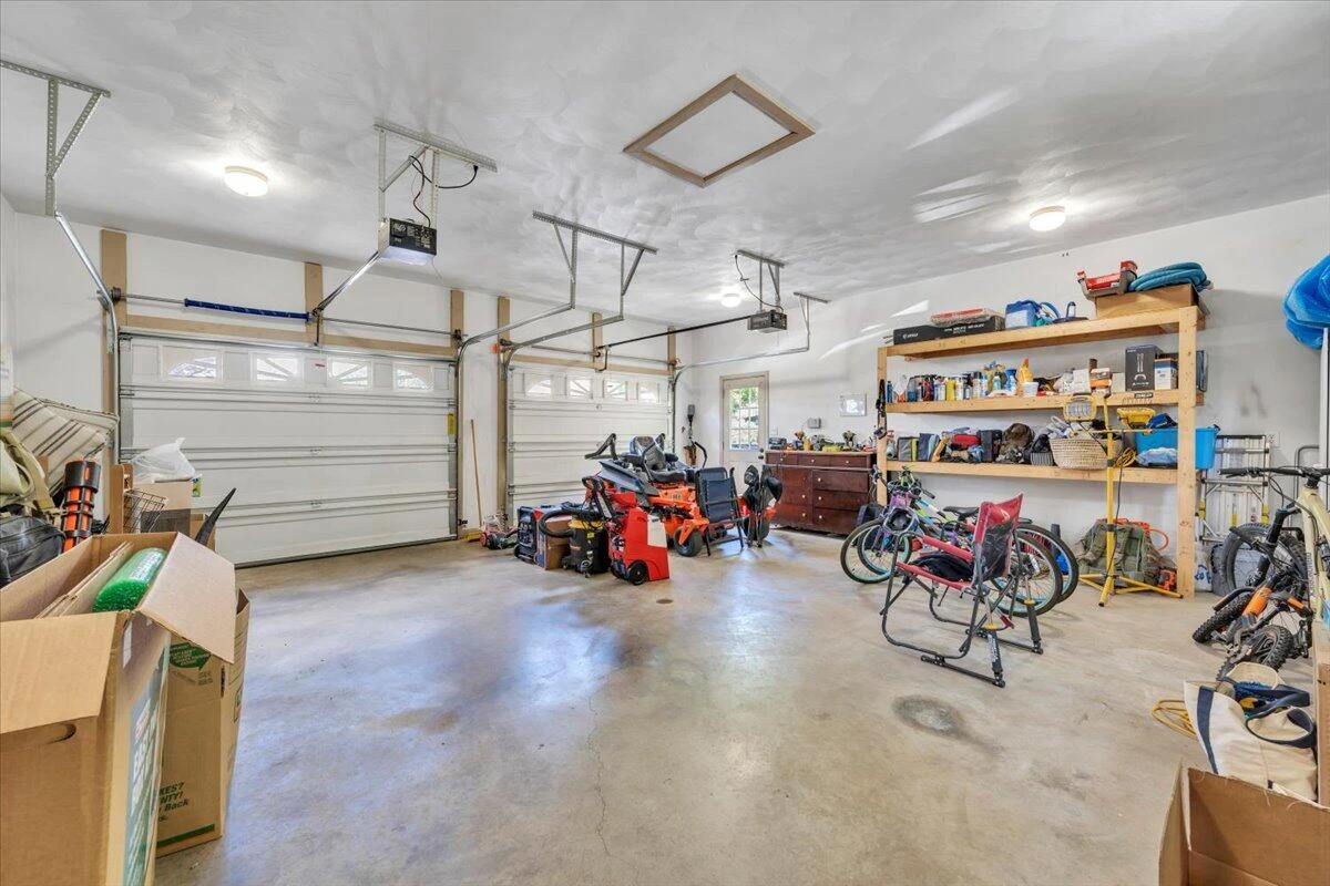 1365 Lakeridge CIR - Photo 39