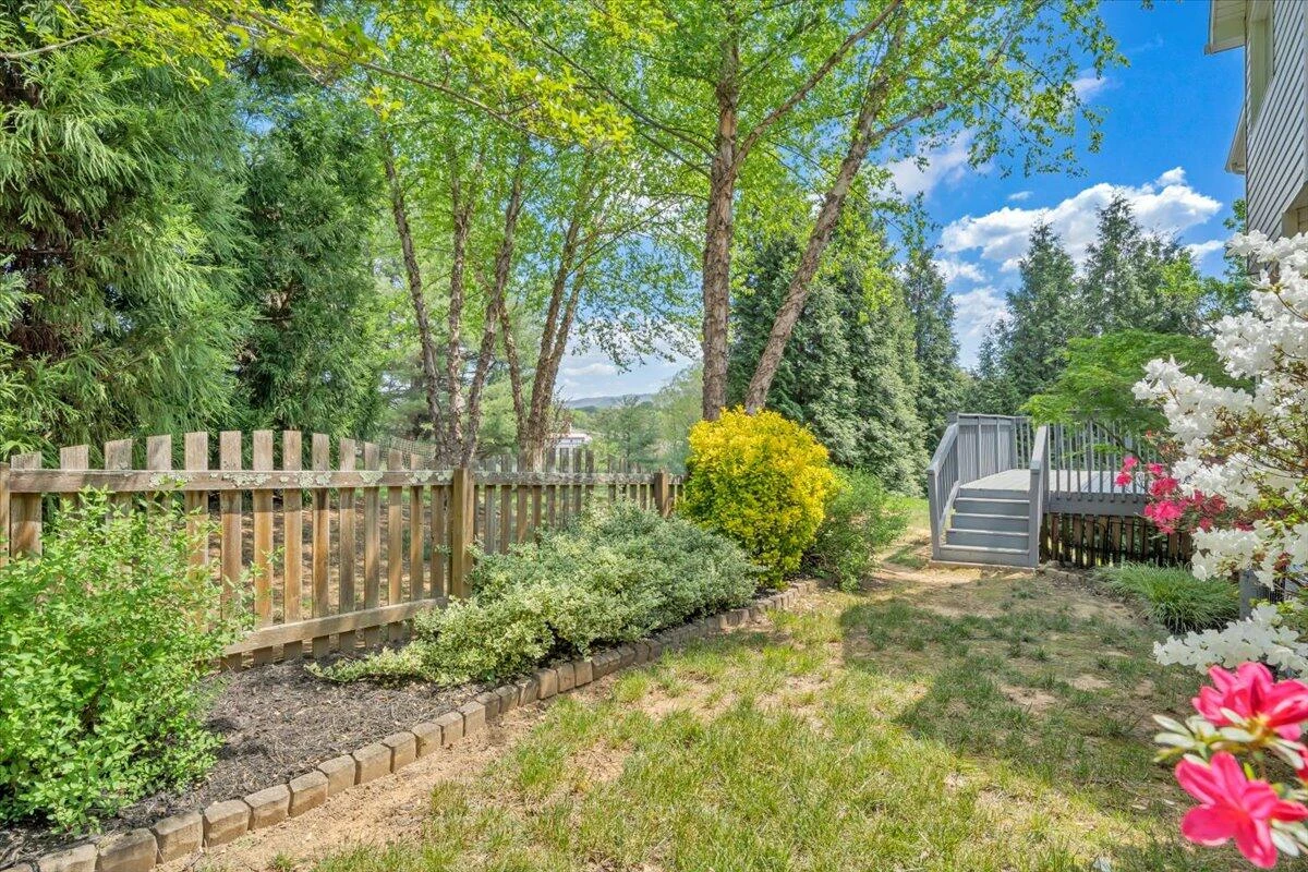 1365 Lakeridge CIR - Photo 43