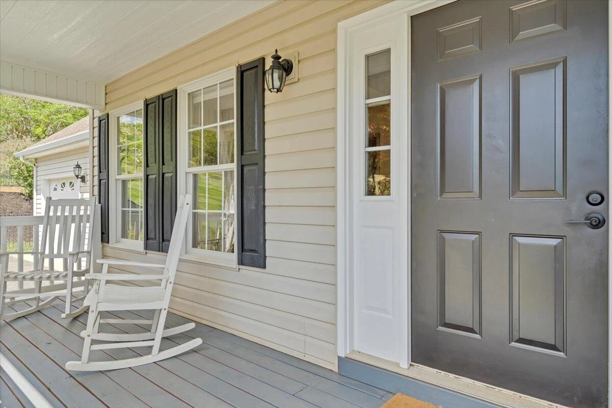 1365 Lakeridge CIR - Photo 51