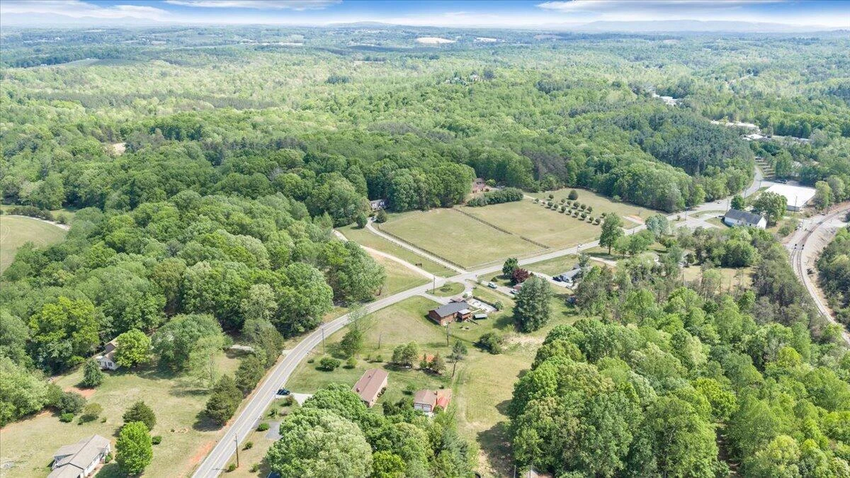935 Bonbrook Mill RD - Photo 43