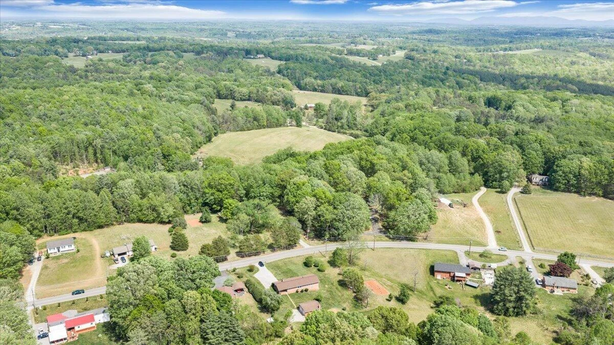 935 Bonbrook Mill RD - Photo 45