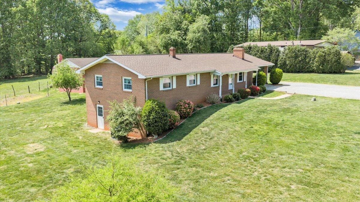 935 Bonbrook Mill RD - Photo 52