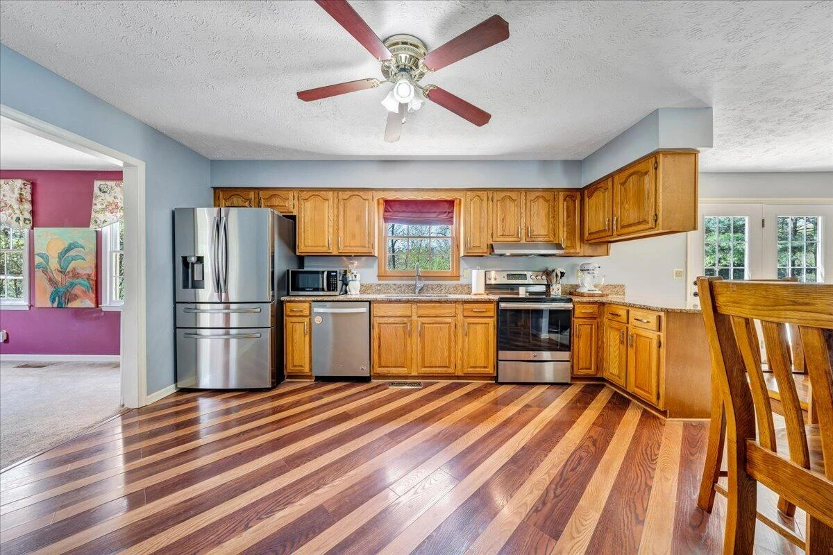 310 Sammys RD - Photo 14