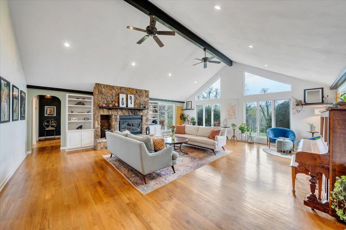 6925 Shaver RD - Photo 10