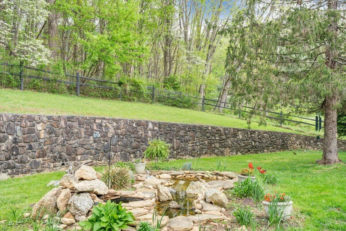 6925 Shaver RD - Photo 68