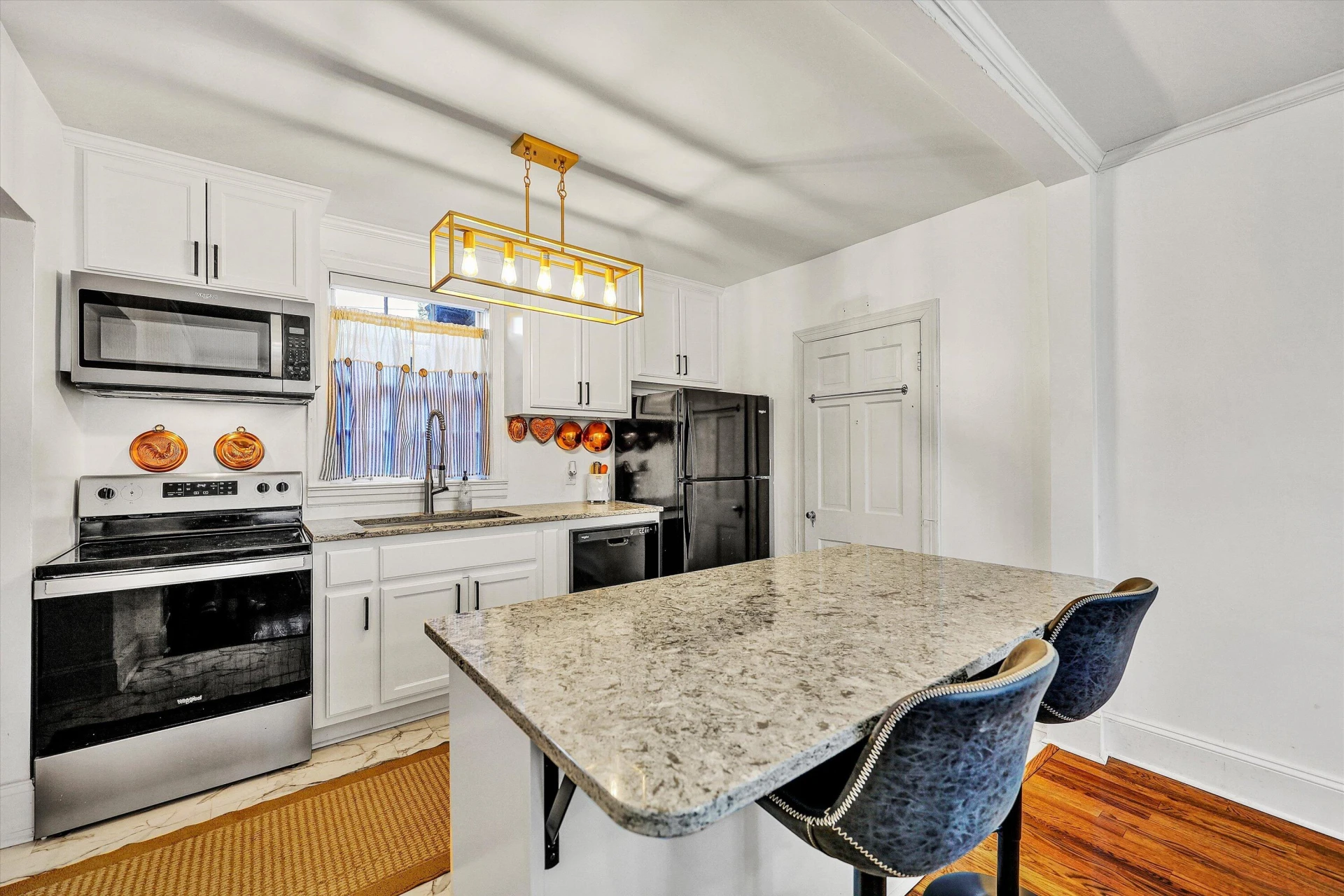 925 Mulberry RD - Photo 16